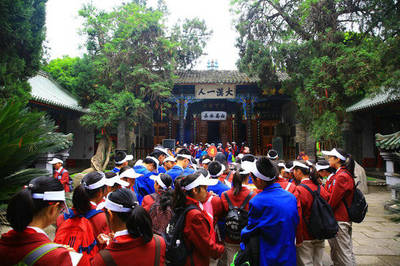 全力開發(fā)新型研學(xué)項(xiàng)目，力促諸葛古鎮(zhèn)研學(xué)旅行邁向新篇章